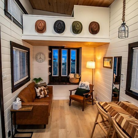 Unique Tiny Home Minutes From Downtown Ellensburg Εξωτερικό φωτογραφία